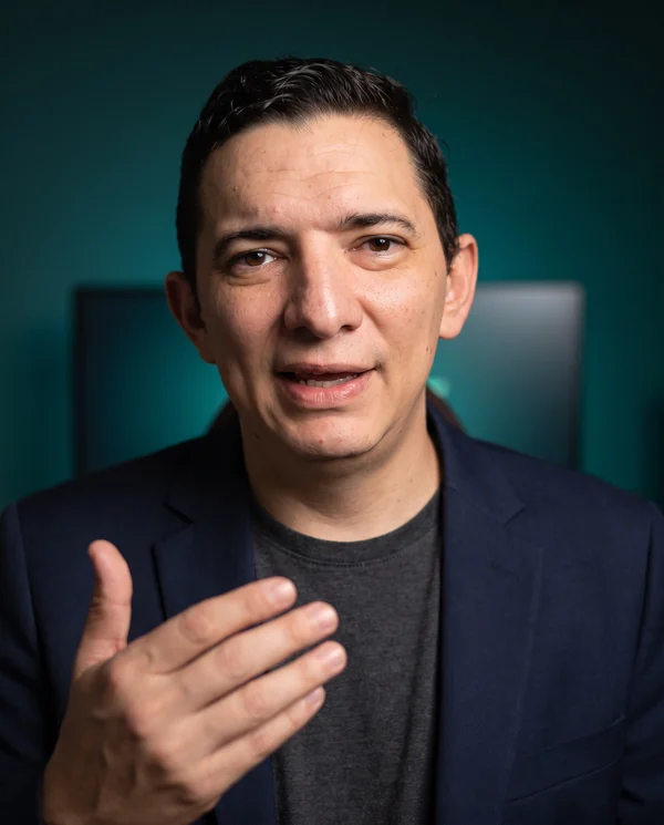 Humberto Inciarte explicando el método NeuroFlow 30H